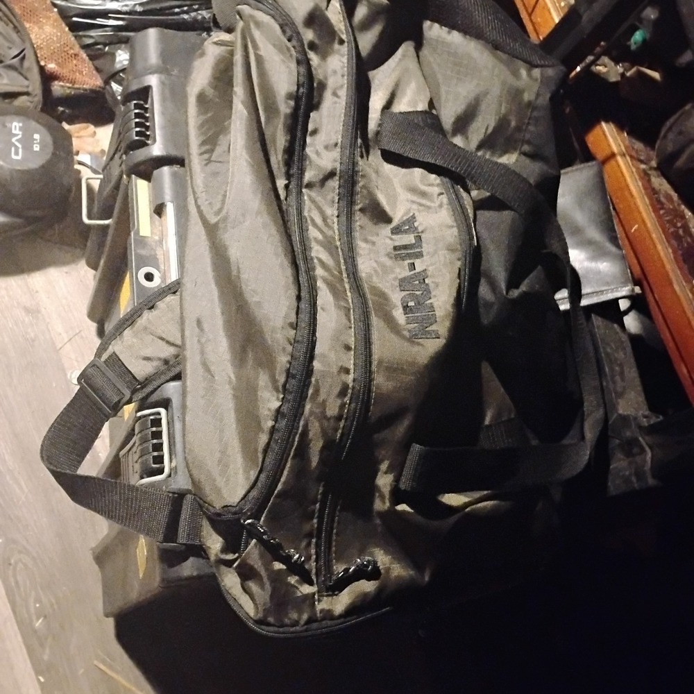 NRA Duffle Gym /Hiking,HuntBag Green (NRA-ILA) National Rifle Association Travel